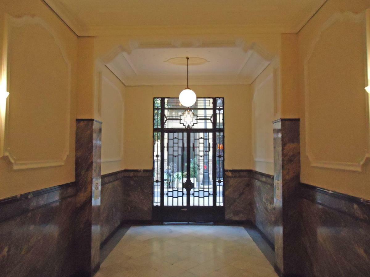 Апартаменти Entre La Estacion Y El Ayuntamiento Валенсія Екстер'єр фото
